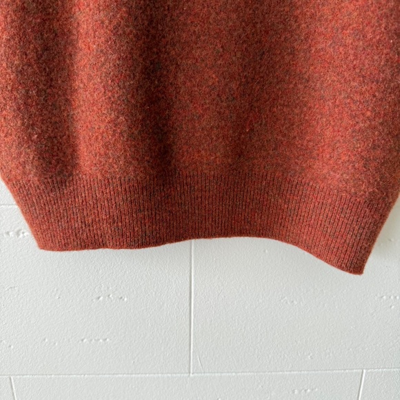 L.L. Bean | Vintage Brick V-Neck Lambswool Preppy Sweater Vest | Size Medium - Picture 9 of 9